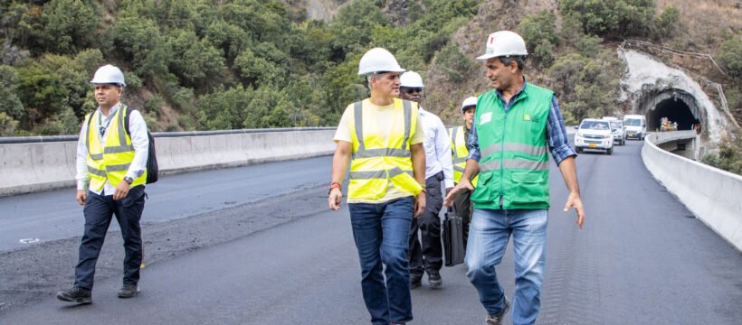 Gobernador de Antioquia hace un llamado al Gobierno Nacional: “Terminen la Vía al Mar o entréguenosla y nosotros la culminamos”