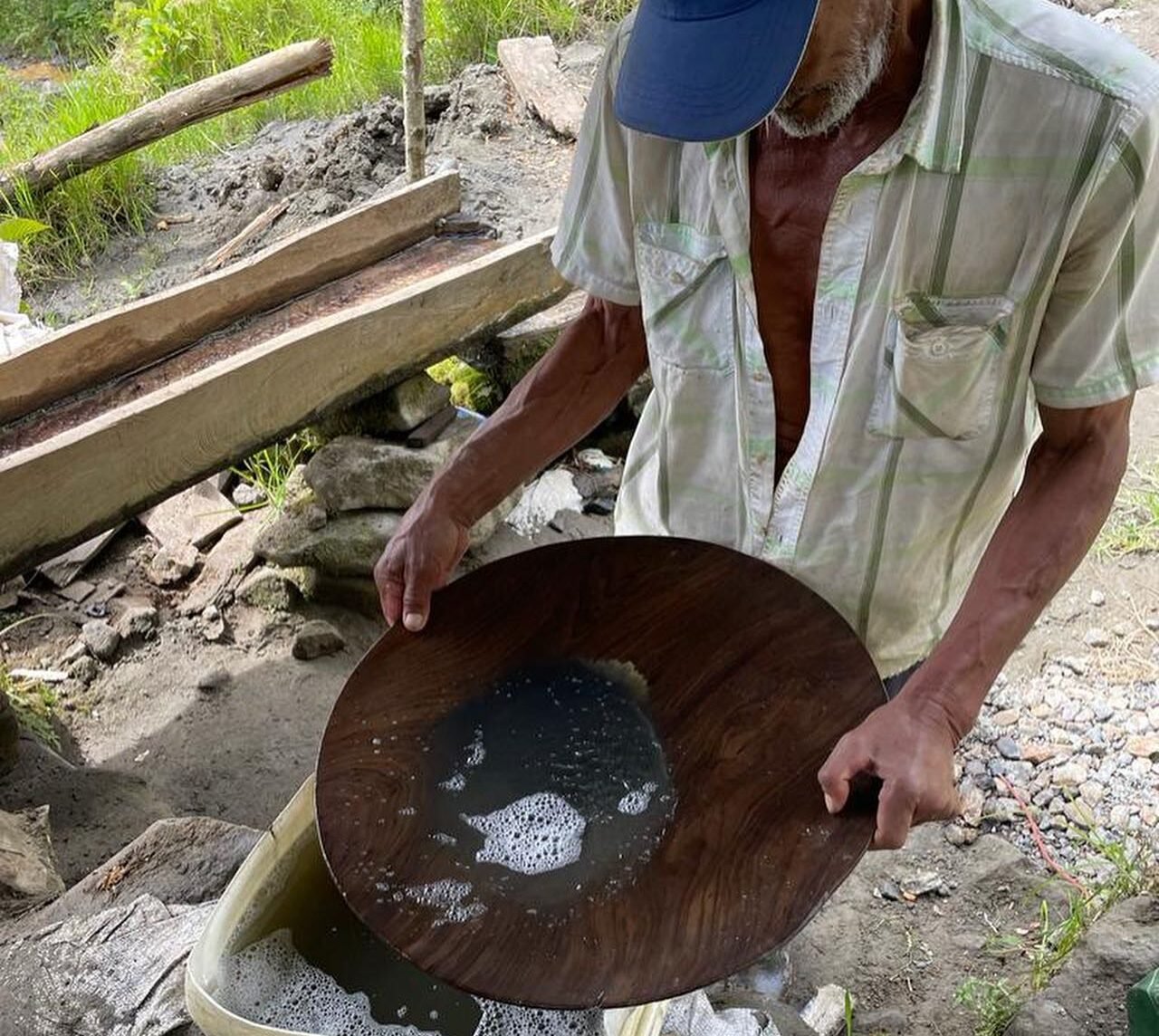 El oro alcanza su precio máximo histórico, una buena noticia para los municipios mineros del occidente antioqueño