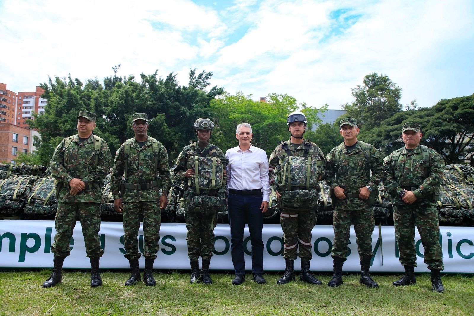 ANTIOQUIA APOYA A SU FUERZA PÚBLICA A TRAVÉS DE LA TASA DE SEGURIDAD. UNA VERDADERA CONTRIBUCIÓN CIUDADANA