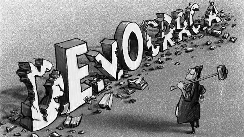 EL HEMICIDIO DE LA DEMOCRACIA EN COLOMBIA 