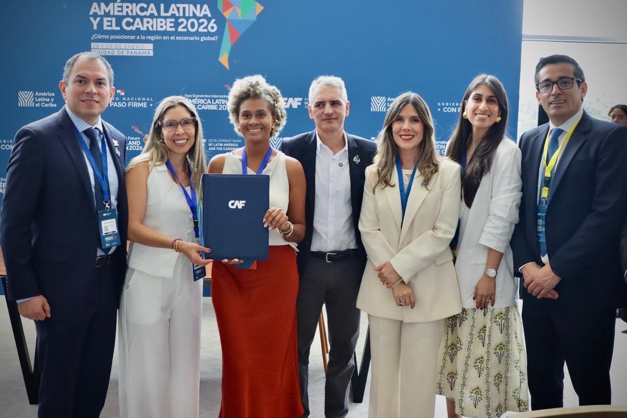 Gobernación de Antioquia, Proantioquia y CAF sellan alianza para trazar el futuro de Urabá