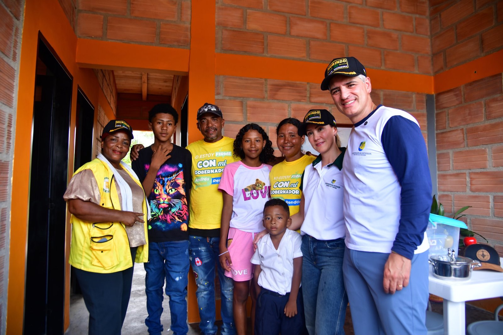 Siete familias de Murindó reciben nuevas viviendas y dejan atrás casas expuestas a inundaciones